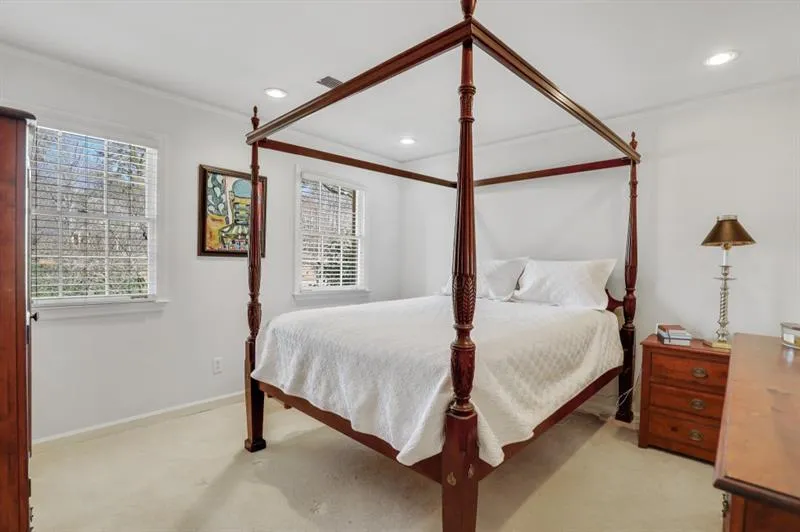 583 Cambridge Way, Sandy Springs, Georgia 30328, 4 Bedrooms Bedrooms, ,2 BathroomsBathrooms,Residential,Sold,583 Cambridge Way,7017153