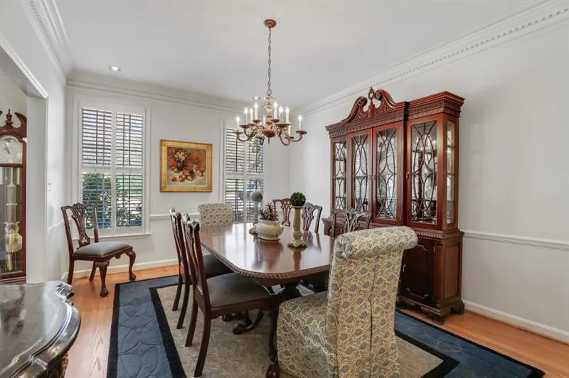 583 Cambridge Way, Sandy Springs, Georgia 30328, 4 Bedrooms Bedrooms, ,2 BathroomsBathrooms,Residential,Sold,583 Cambridge Way,7017153