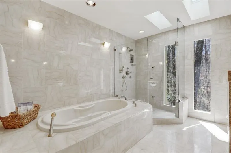 583 Cambridge Way, Sandy Springs, Georgia 30328, 4 Bedrooms Bedrooms, ,2 BathroomsBathrooms,Residential,Sold,583 Cambridge Way,7017153