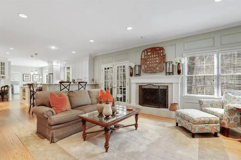 583 Cambridge Way, Sandy Springs, Georgia 30328, 4 Bedrooms Bedrooms, ,2 BathroomsBathrooms,Residential,Sold,583 Cambridge Way,7017153