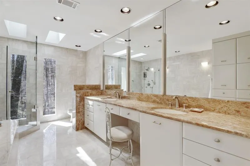 583 Cambridge Way, Sandy Springs, Georgia 30328, 4 Bedrooms Bedrooms, ,2 BathroomsBathrooms,Residential,Sold,583 Cambridge Way,7017153