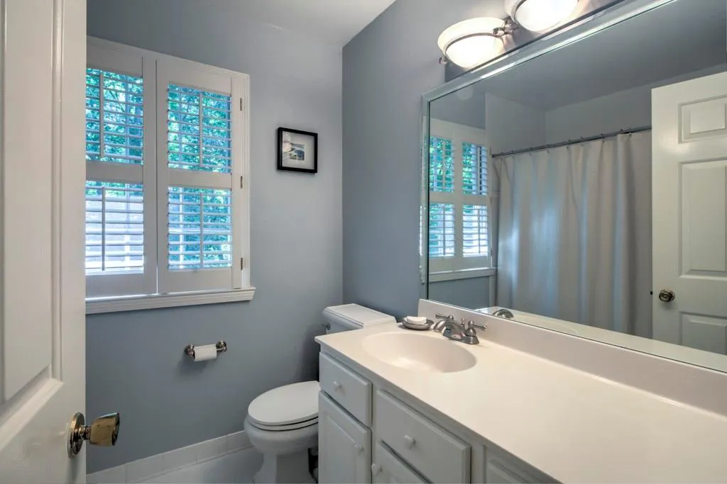 1275 Old Woodbine Road, Atlanta, Georgia 30319, 5 Bedrooms Bedrooms, ,4 BathroomsBathrooms,Residential,Sold,1275 Old Woodbine Road,5982586