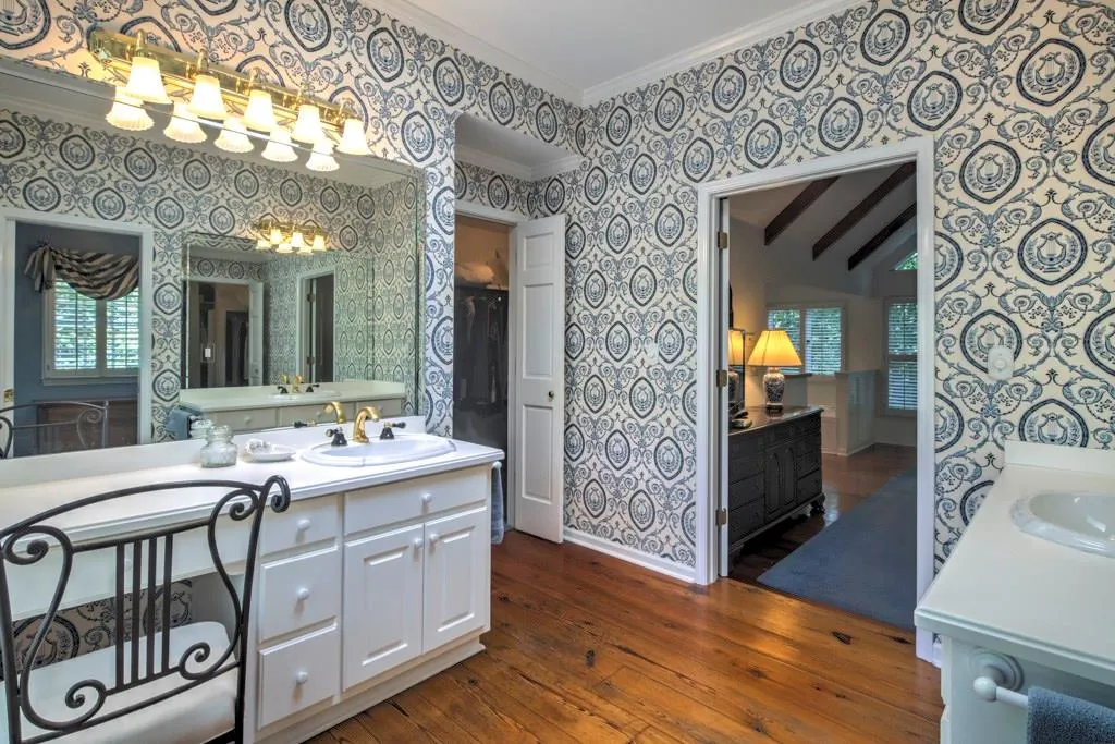 1275 Old Woodbine Road, Atlanta, Georgia 30319, 5 Bedrooms Bedrooms, ,4 BathroomsBathrooms,Residential,Sold,1275 Old Woodbine Road,5982586