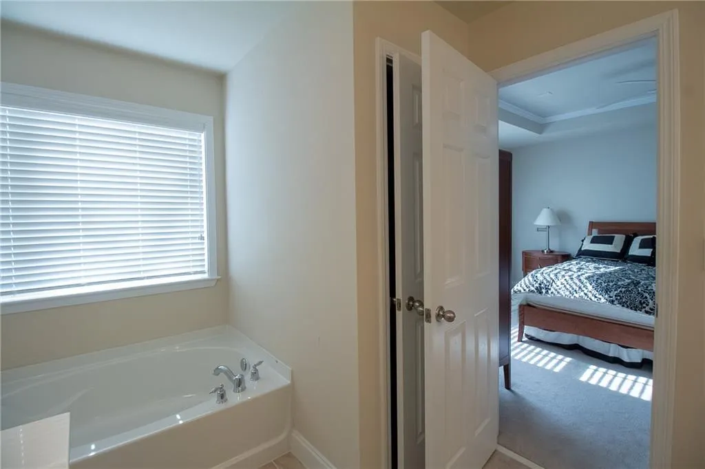 655 Coligny Court, Atlanta, Georgia 30350, 3 Bedrooms Bedrooms, ,3 BathroomsBathrooms,Residential,Sold,655 Coligny Court,6665109