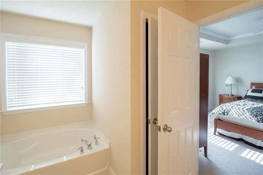 655 Coligny Court, Atlanta, Georgia 30350, 3 Bedrooms Bedrooms, ,3 BathroomsBathrooms,Residential,Sold,655 Coligny Court,6665109