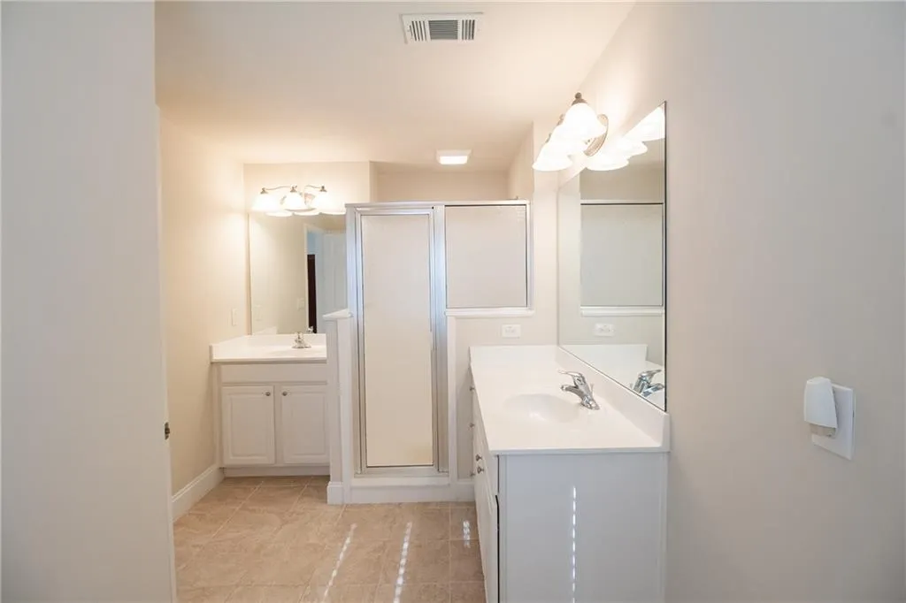 655 Coligny Court, Atlanta, Georgia 30350, 3 Bedrooms Bedrooms, ,3 BathroomsBathrooms,Residential,Sold,655 Coligny Court,6665109