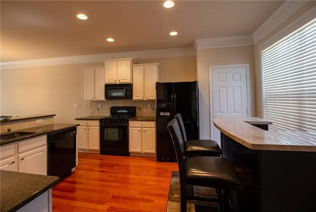 655 Coligny Court, Atlanta, Georgia 30350, 3 Bedrooms Bedrooms, ,3 BathroomsBathrooms,Residential,Sold,655 Coligny Court,6665109
