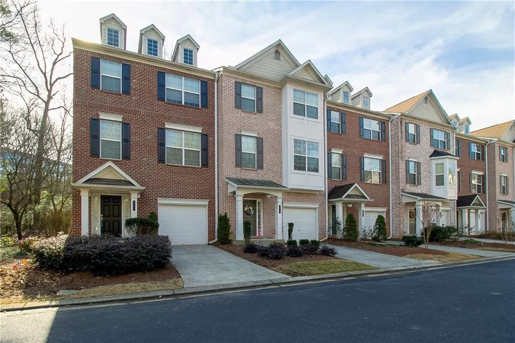 655 Coligny Court, Atlanta, Georgia 30350, 3 Bedrooms Bedrooms, ,3 BathroomsBathrooms,Residential,Sold,655 Coligny Court,6665109