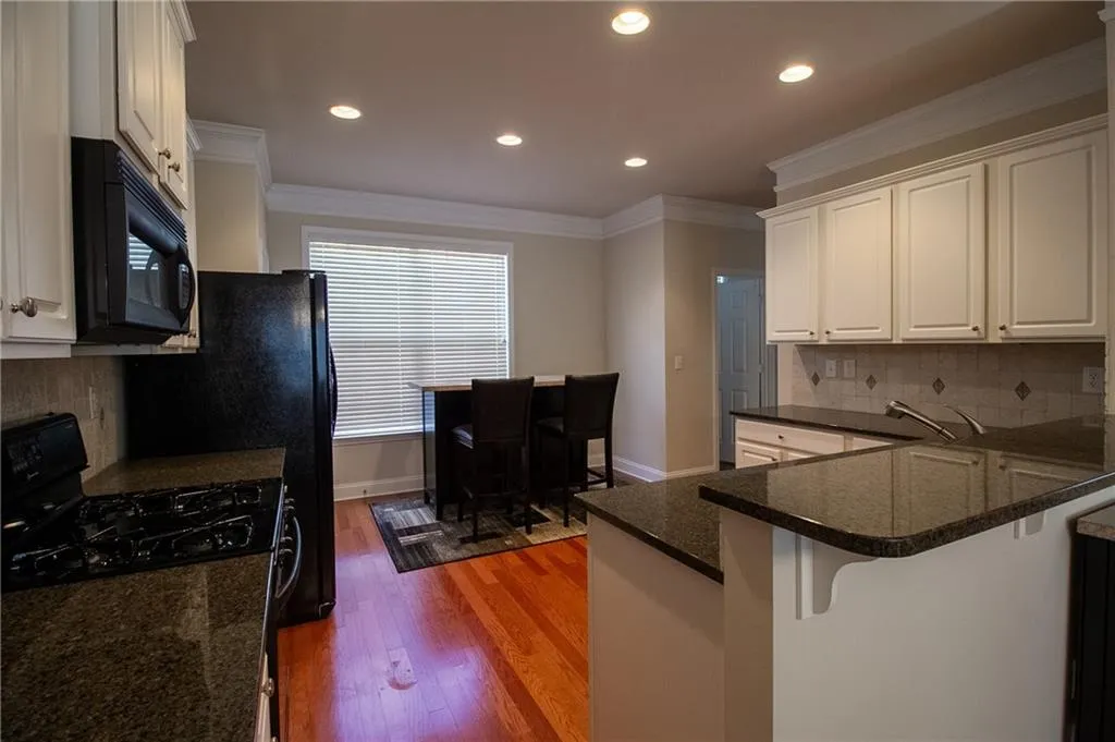 655 Coligny Court, Atlanta, Georgia 30350, 3 Bedrooms Bedrooms, ,3 BathroomsBathrooms,Residential,Sold,655 Coligny Court,6665109