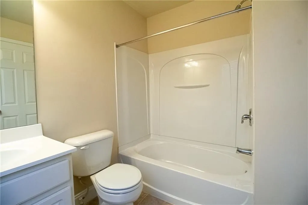 655 Coligny Court, Atlanta, Georgia 30350, 3 Bedrooms Bedrooms, ,3 BathroomsBathrooms,Residential,Sold,655 Coligny Court,6665109