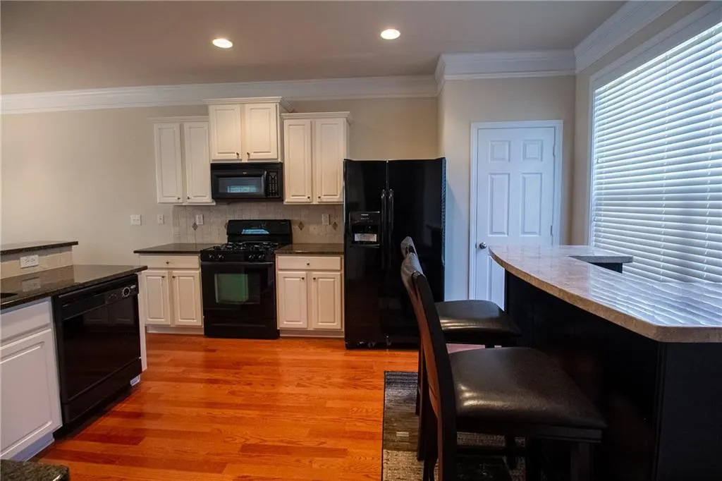 655 Coligny Court, Atlanta, Georgia 30350, 3 Bedrooms Bedrooms, ,3 BathroomsBathrooms,Residential,Sold,655 Coligny Court,6665109