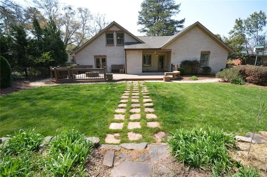 6399 North Hampton Drive Ne, Sandy Springs, Georgia 30328, 4 Bedrooms Bedrooms, ,3 BathroomsBathrooms,Residential,Sold,6399 North Hampton Drive Ne,5824809 6399 North Hampton Drive Ne, Sandy Springs, Georgia 30328, 4 Bedrooms Bedrooms, ,3 BathroomsBathrooms,Residential,Sold,6399 North Hampton Drive Ne,5824809