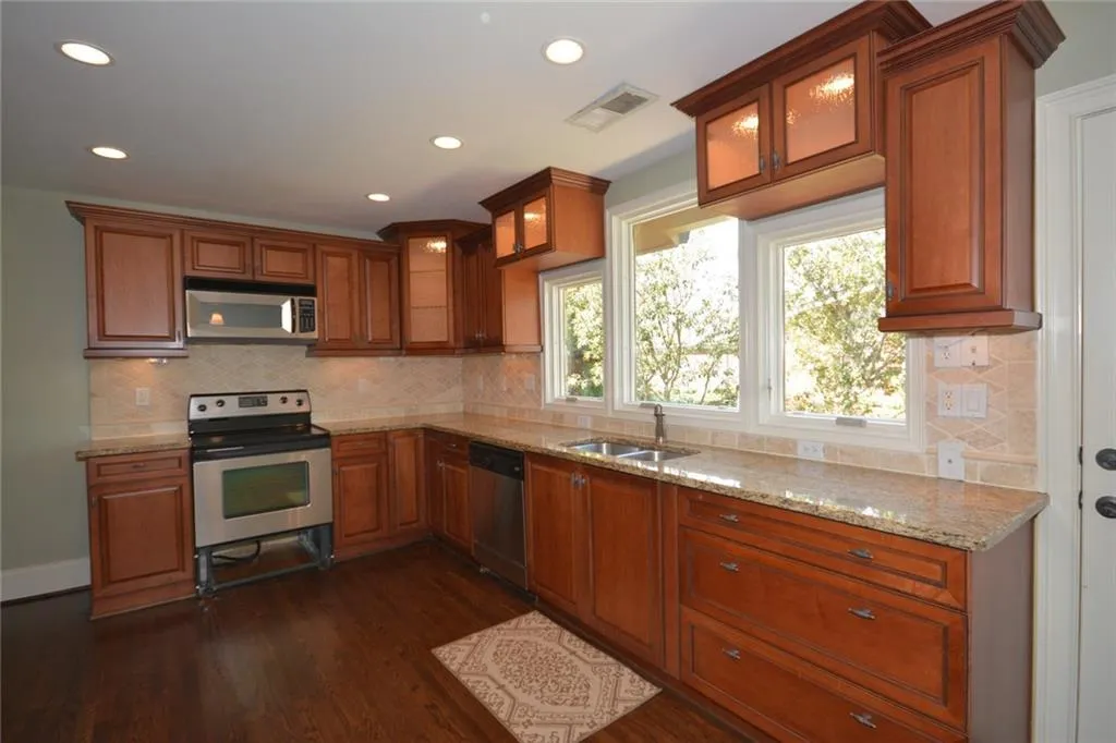 6399 North Hampton Drive Ne, Sandy Springs, Georgia 30328, 4 Bedrooms Bedrooms, ,3 BathroomsBathrooms,Residential,Sold,6399 North Hampton Drive Ne,5824809 6399 North Hampton Drive Ne, Sandy Springs, Georgia 30328, 4 Bedrooms Bedrooms, ,3 BathroomsBathrooms,Residential,Sold,6399 North Hampton Drive Ne,5824809