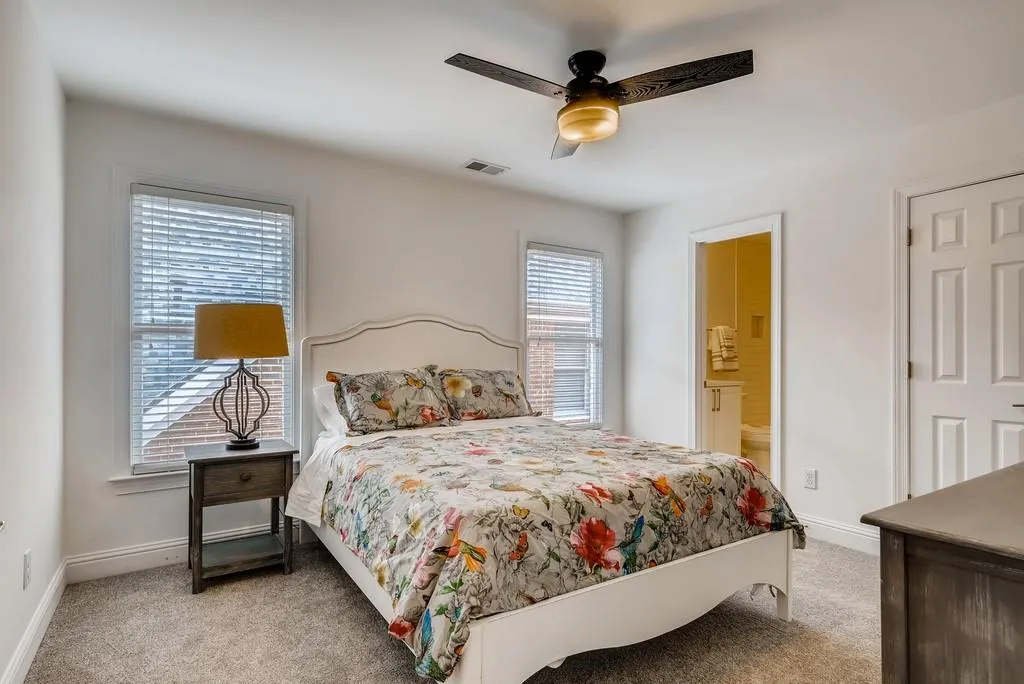 6355 Glen Oaks Lane, Sandy Springs, Georgia 30328, 4 Bedrooms Bedrooms, ,3 BathroomsBathrooms,Residential,Sold,6355 Glen Oaks Lane,6832699