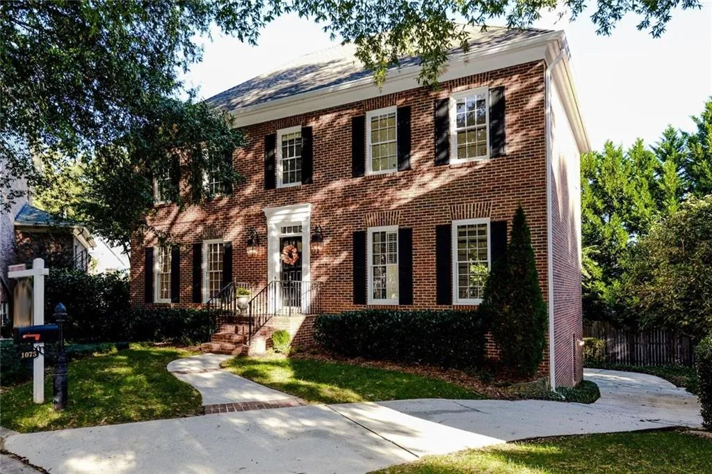 1075 Sheridan Park Ne, Atlanta, Georgia 30324, 3 Bedrooms Bedrooms, ,2 BathroomsBathrooms,Residential,Sold,1075 Sheridan Park Ne,5911880