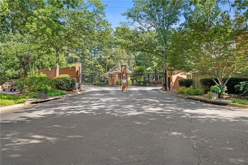 112 Mount Vernon Circle, Atlanta, Georgia 30338, 2 Bedrooms Bedrooms, ,2 BathroomsBathrooms,Residential,For Sale,112 Mount Vernon Circle,7724754