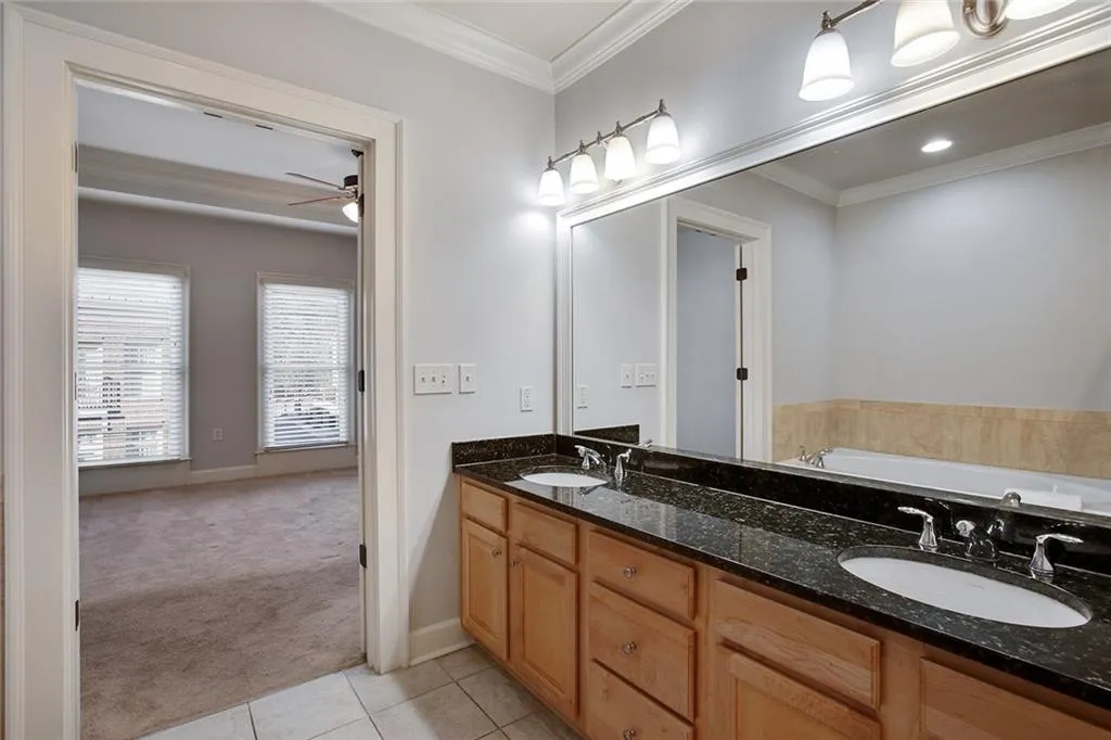 404 River Vista Drive, Atlanta, Georgia 30339, 4 Bedrooms Bedrooms, ,4 BathroomsBathrooms,Residential,Sold,404 River Vista Drive,6641783