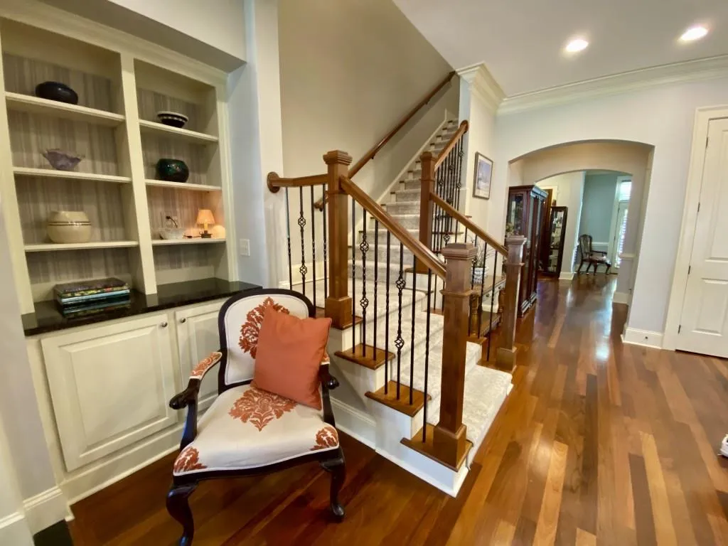 706 Creekgarden Court, Atlanta, Georgia 30339, 3 Bedrooms Bedrooms, ,3 BathroomsBathrooms,Residential,Sold,706 Creekgarden Court,6964174