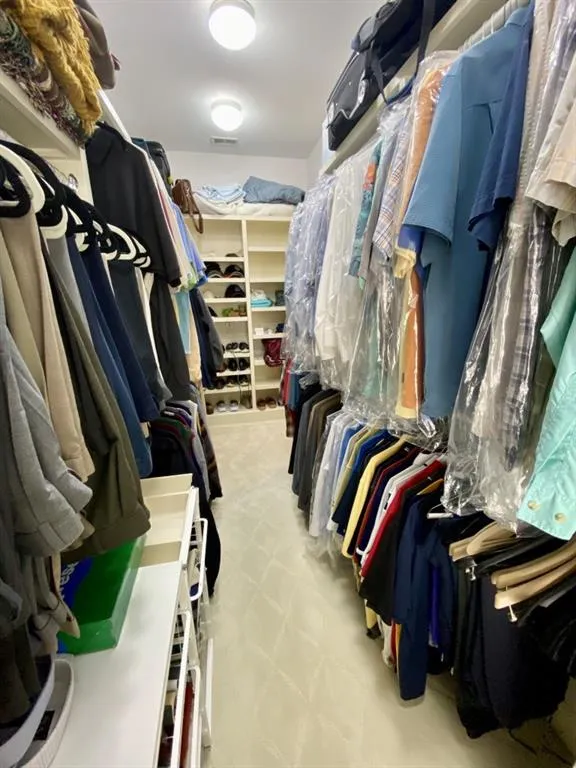 706 Creekgarden Court, Atlanta, Georgia 30339, 3 Bedrooms Bedrooms, ,3 BathroomsBathrooms,Residential,Sold,706 Creekgarden Court,6964174