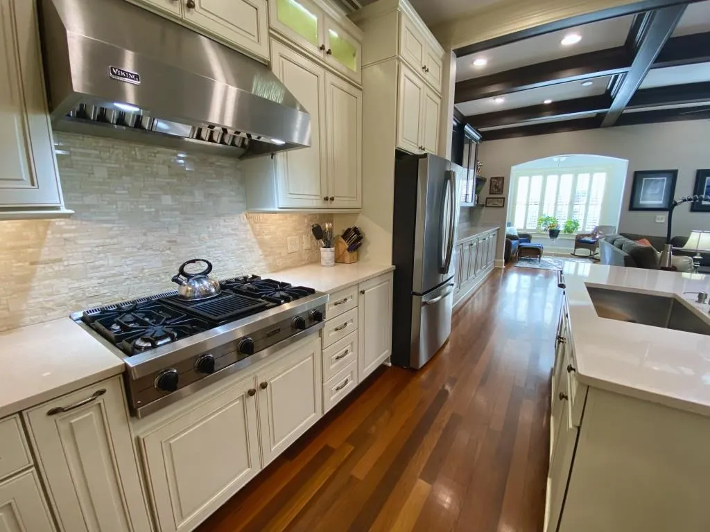 706 Creekgarden Court, Atlanta, Georgia 30339, 3 Bedrooms Bedrooms, ,3 BathroomsBathrooms,Residential,Sold,706 Creekgarden Court,6964174