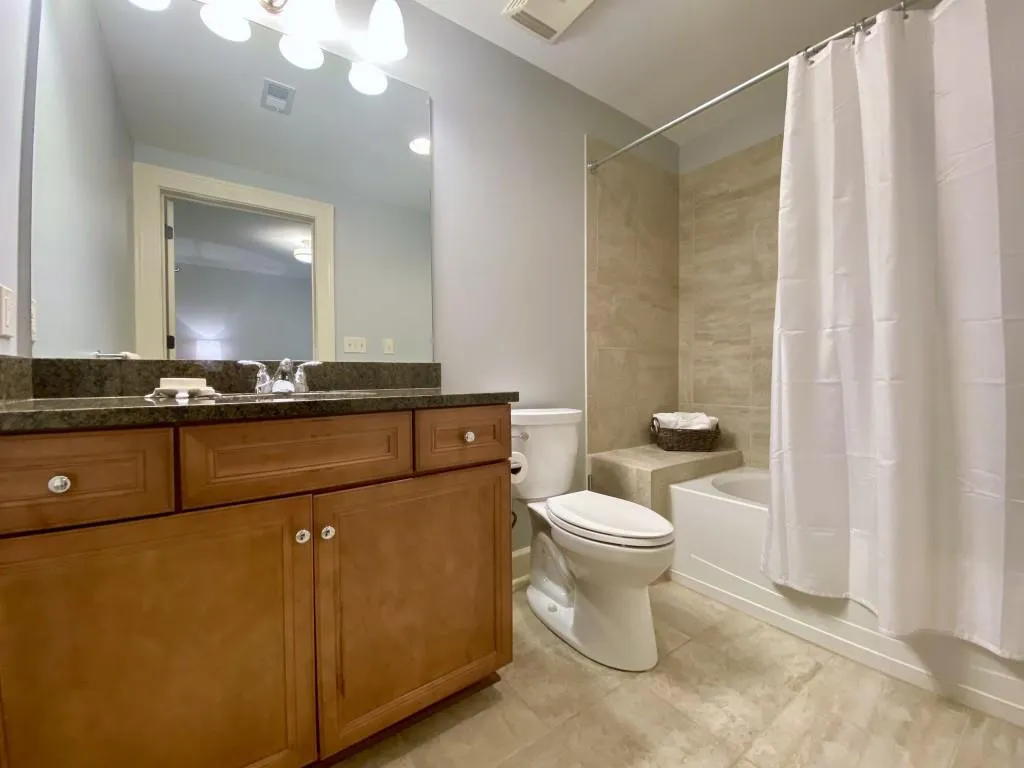 706 Creekgarden Court, Atlanta, Georgia 30339, 3 Bedrooms Bedrooms, ,3 BathroomsBathrooms,Residential,Sold,706 Creekgarden Court,6964174