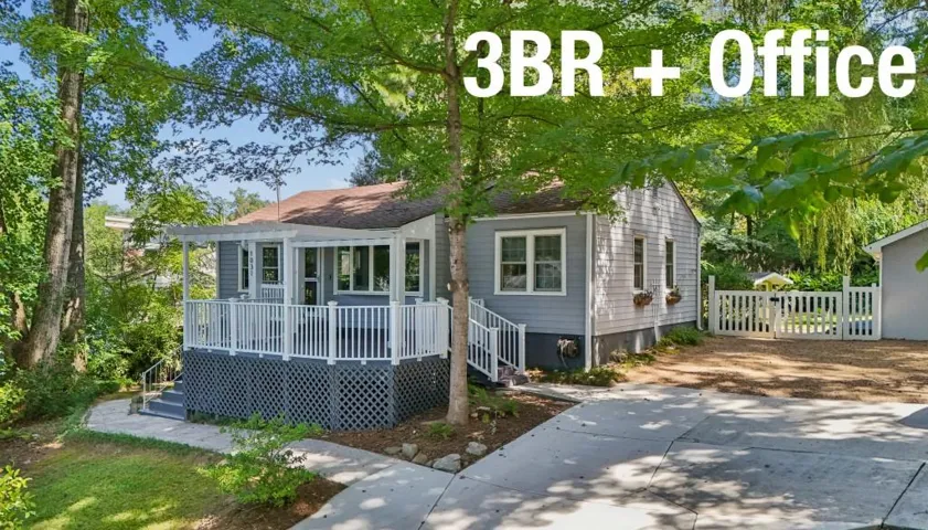 Turnkey & Move-In Ready with Great Vibes