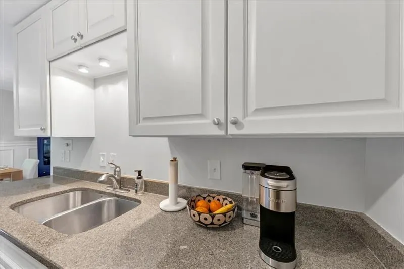 2 Arpege Way Nw, Atlanta, Georgia 30327, 2 Bedrooms Bedrooms, ,2 BathroomsBathrooms,Residential,For Sale,2 Arpege Way Nw,7638633
