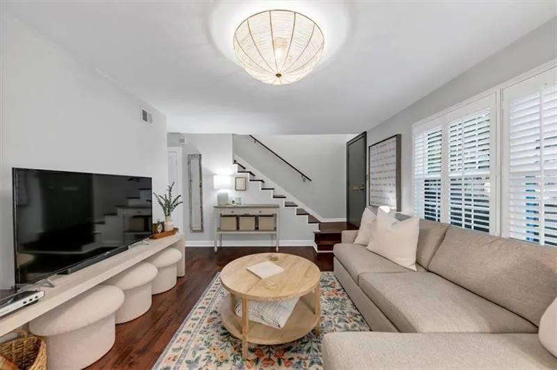 2 Arpege Way Nw, Atlanta, Georgia 30327, 2 Bedrooms Bedrooms, ,2 BathroomsBathrooms,Residential,For Sale,2 Arpege Way Nw,7638633