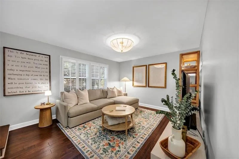 2 Arpege Way Nw, Atlanta, Georgia 30327, 2 Bedrooms Bedrooms, ,2 BathroomsBathrooms,Residential,For Sale,2 Arpege Way Nw,7638633