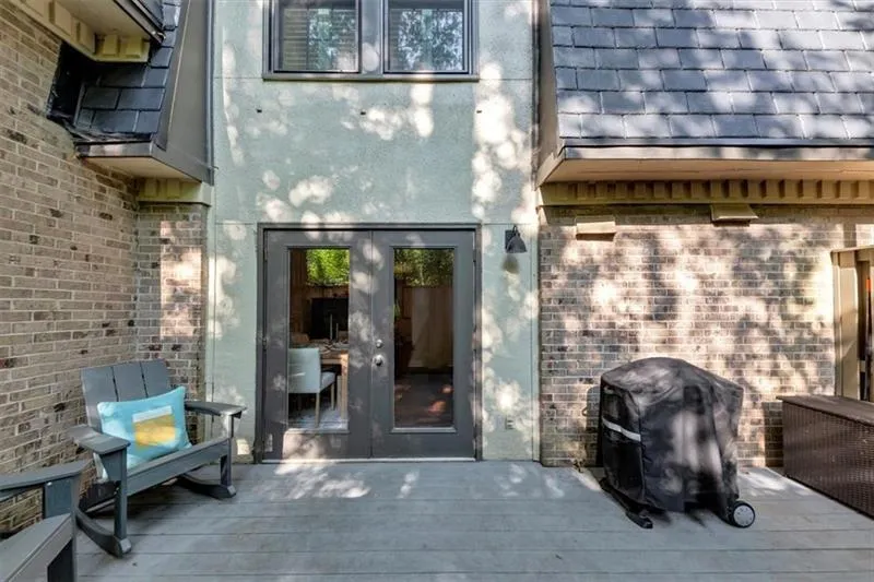 2 Arpege Way Nw, Atlanta, Georgia 30327, 2 Bedrooms Bedrooms, ,2 BathroomsBathrooms,Residential,For Sale,2 Arpege Way Nw,7638633