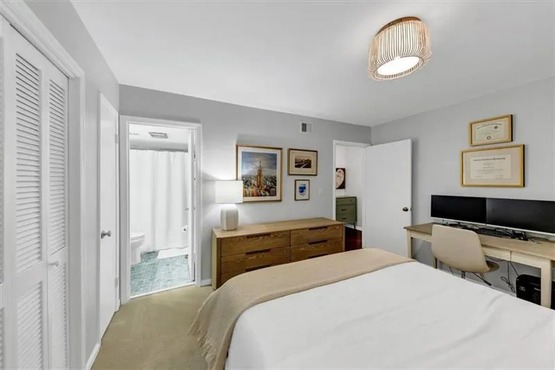 2 Arpege Way Nw, Atlanta, Georgia 30327, 2 Bedrooms Bedrooms, ,2 BathroomsBathrooms,Residential,For Sale,2 Arpege Way Nw,7638633