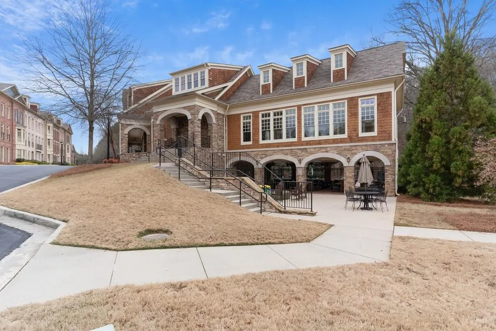 200 River Vista Drive Unit 307, Atlanta, Georgia 30339, 2 Bedrooms Bedrooms, ,2 BathroomsBathrooms,Residential,Sold,200 River Vista Drive Unit 307,6667504