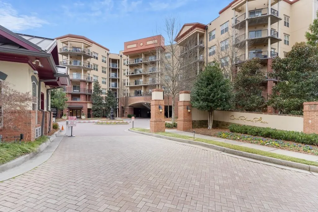 200 River Vista Drive Unit 307, Atlanta, Georgia 30339, 2 Bedrooms Bedrooms, ,2 BathroomsBathrooms,Residential,Sold,200 River Vista Drive Unit 307,6667504