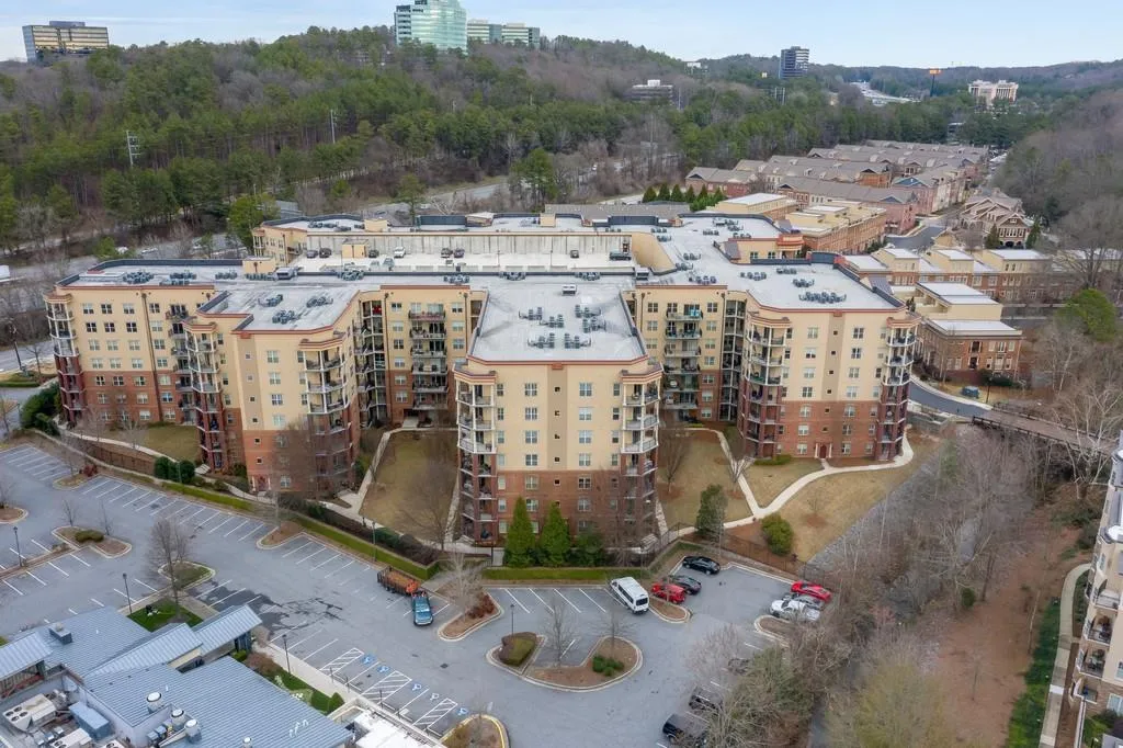 200 River Vista Drive Unit 307, Atlanta, Georgia 30339, 2 Bedrooms Bedrooms, ,2 BathroomsBathrooms,Residential,Sold,200 River Vista Drive Unit 307,6667504