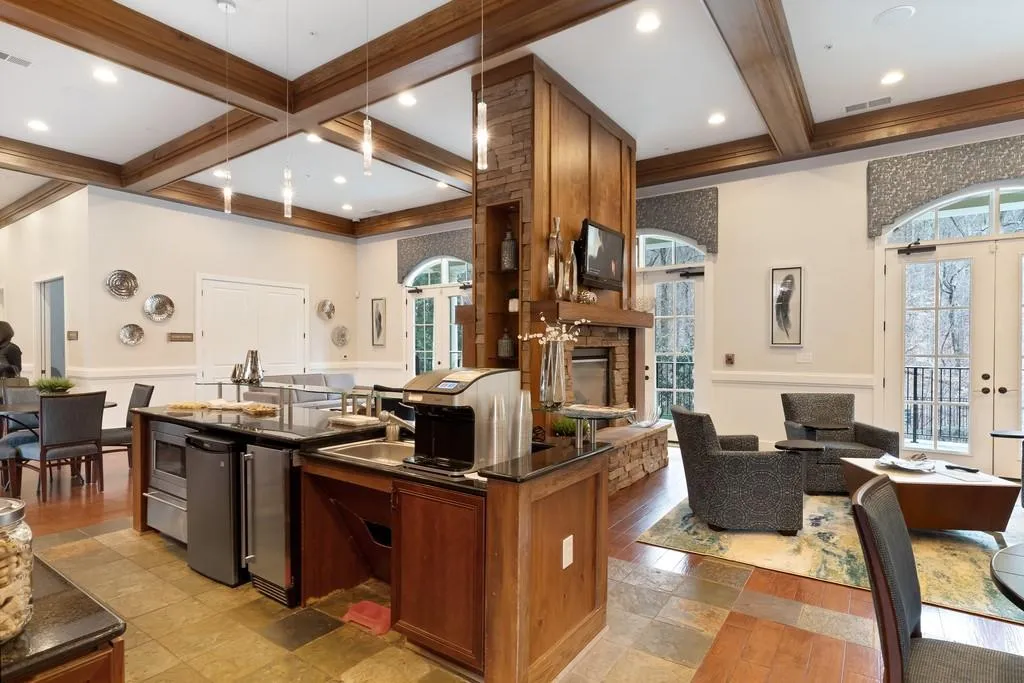 200 River Vista Drive Unit 307, Atlanta, Georgia 30339, 2 Bedrooms Bedrooms, ,2 BathroomsBathrooms,Residential,Sold,200 River Vista Drive Unit 307,6667504