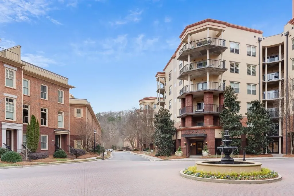 200 River Vista Drive Unit 307, Atlanta, Georgia 30339, 2 Bedrooms Bedrooms, ,2 BathroomsBathrooms,Residential,Sold,200 River Vista Drive Unit 307,6667504