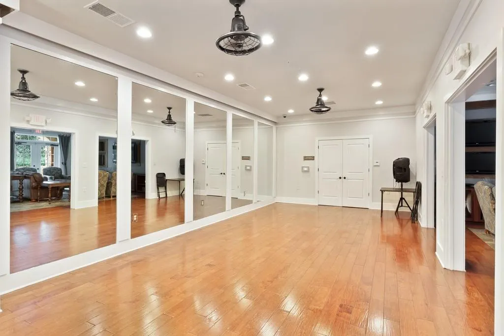 200 River Vista Drive Unit 307, Atlanta, Georgia 30339, 2 Bedrooms Bedrooms, ,2 BathroomsBathrooms,Residential,Sold,200 River Vista Drive Unit 307,6667504