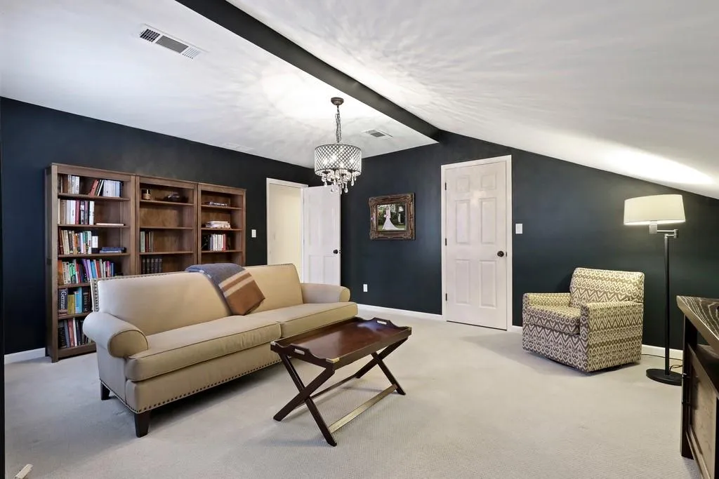 9660 Huntcliff Trace Ne, Sandy Springs, Georgia 30350, 4 Bedrooms Bedrooms, ,2 BathroomsBathrooms,Residential,Sold,9660 Huntcliff Trace Ne,6860166