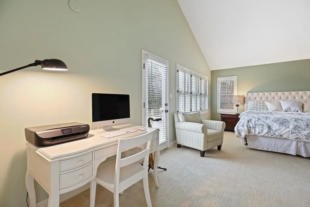 9660 Huntcliff Trace Ne, Sandy Springs, Georgia 30350, 4 Bedrooms Bedrooms, ,2 BathroomsBathrooms,Residential,Sold,9660 Huntcliff Trace Ne,6860166