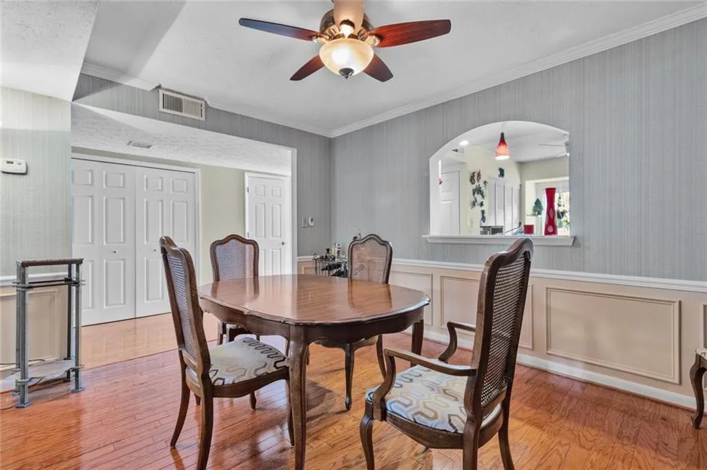 120 Goldrush Circle, Sandy Springs, Georgia 30328, 3 Bedrooms Bedrooms, ,2 BathroomsBathrooms,Residential,Sold,120 Goldrush Circle,7079320