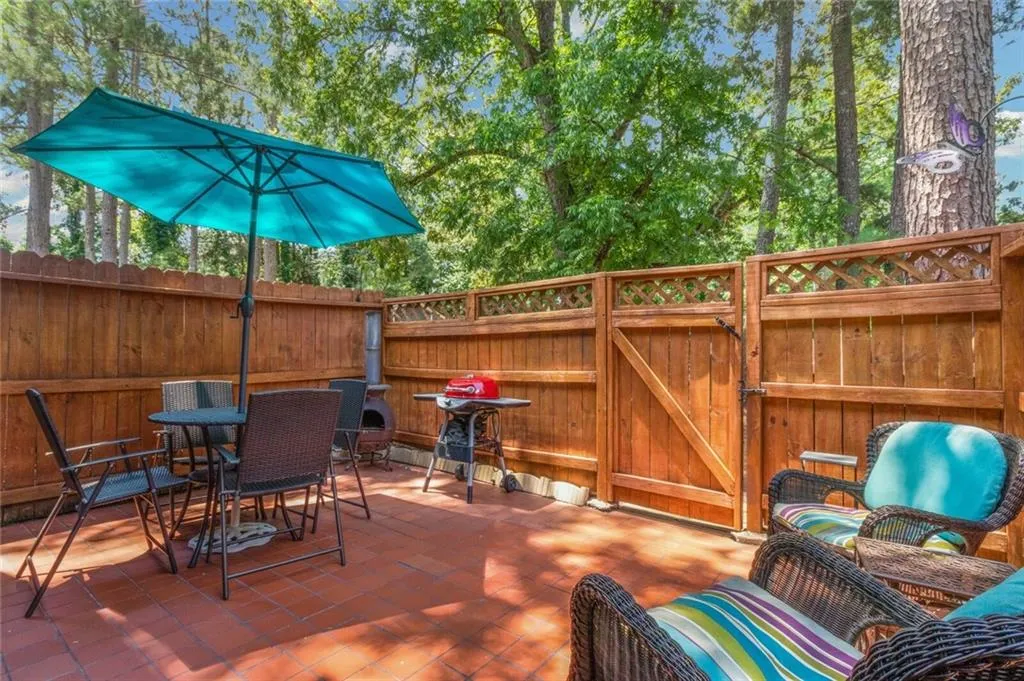 120 Goldrush Circle, Sandy Springs, Georgia 30328, 3 Bedrooms Bedrooms, ,2 BathroomsBathrooms,Residential,Sold,120 Goldrush Circle,7079320
