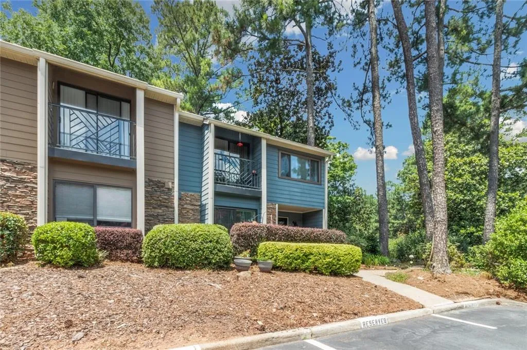 120 Goldrush Circle, Sandy Springs, Georgia 30328, 3 Bedrooms Bedrooms, ,2 BathroomsBathrooms,Residential,Sold,120 Goldrush Circle,7079320