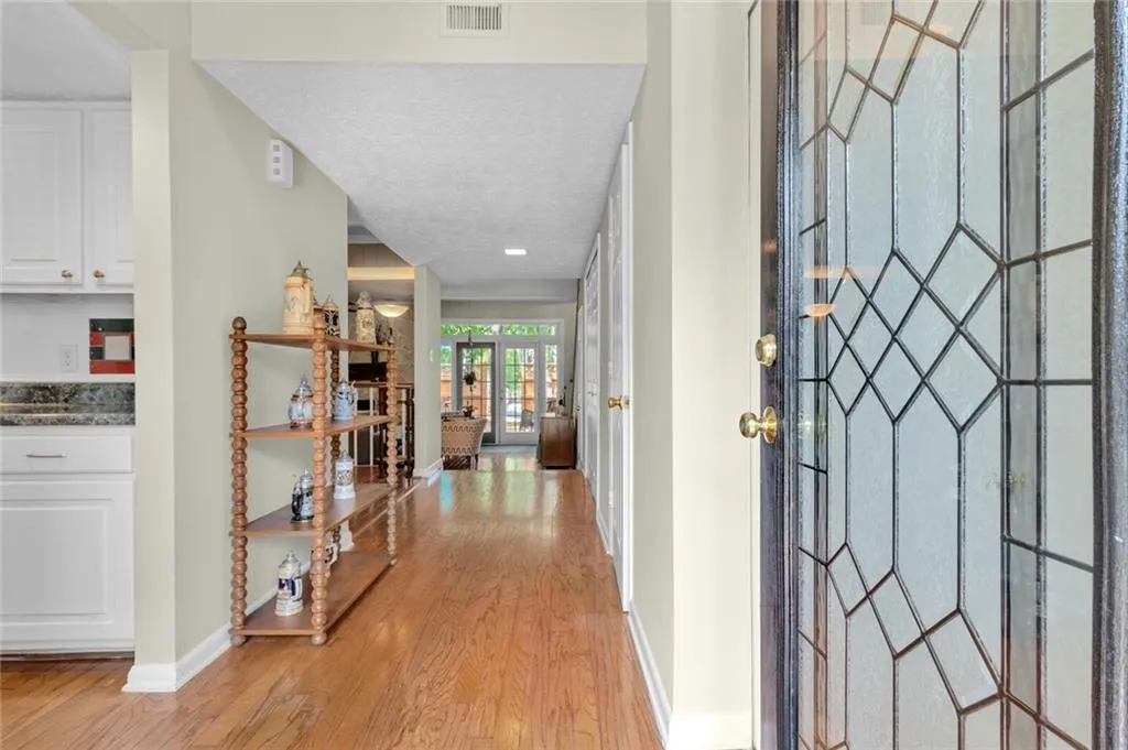 120 Goldrush Circle, Sandy Springs, Georgia 30328, 3 Bedrooms Bedrooms, ,2 BathroomsBathrooms,Residential,Sold,120 Goldrush Circle,7079320