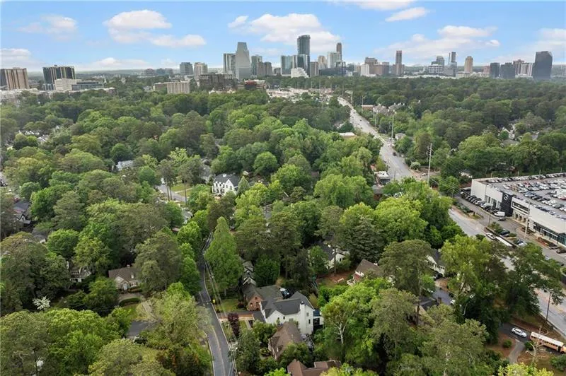 557 E Wesley Road Ne, Atlanta, Georgia 30305, 4 Bedrooms Bedrooms, ,3 BathroomsBathrooms,Residential,For Sale,557 E Wesley Road Ne,7625324