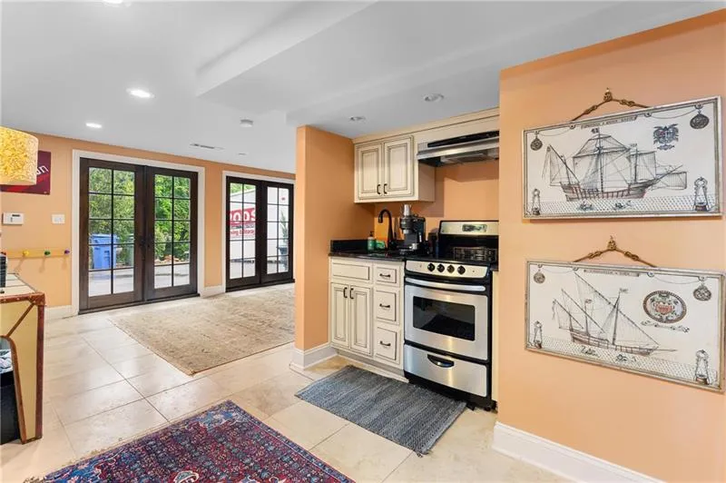 557 E Wesley Road Ne, Atlanta, Georgia 30305, 4 Bedrooms Bedrooms, ,3 BathroomsBathrooms,Residential,For Sale,557 E Wesley Road Ne,7625324