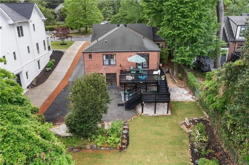 557 E Wesley Road Ne, Atlanta, Georgia 30305, 4 Bedrooms Bedrooms, ,3 BathroomsBathrooms,Residential,For Sale,557 E Wesley Road Ne,7625324