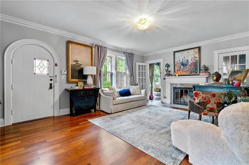 557 E Wesley Road Ne, Atlanta, Georgia 30305, 4 Bedrooms Bedrooms, ,3 BathroomsBathrooms,Residential,For Sale,557 E Wesley Road Ne,7625324