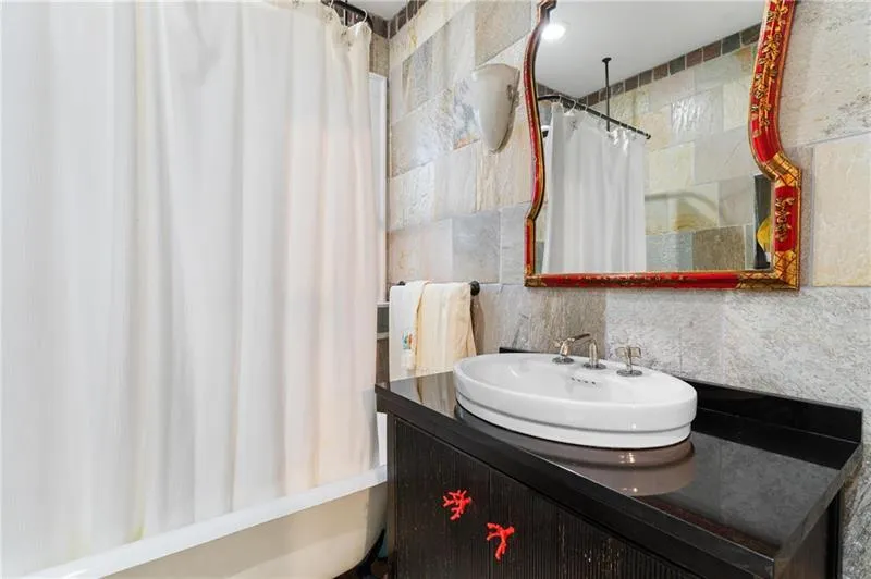 557 E Wesley Road Ne, Atlanta, Georgia 30305, 4 Bedrooms Bedrooms, ,3 BathroomsBathrooms,Residential,For Sale,557 E Wesley Road Ne,7625324