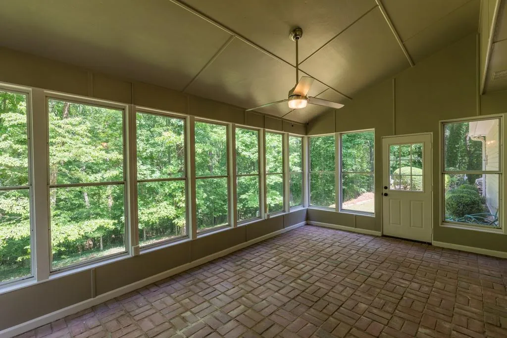 8930 Wedgeway, Sandy Springs, Georgia 30350, 4 Bedrooms Bedrooms, ,4 BathroomsBathrooms,Residential,Sold,8930 Wedgeway,6614268