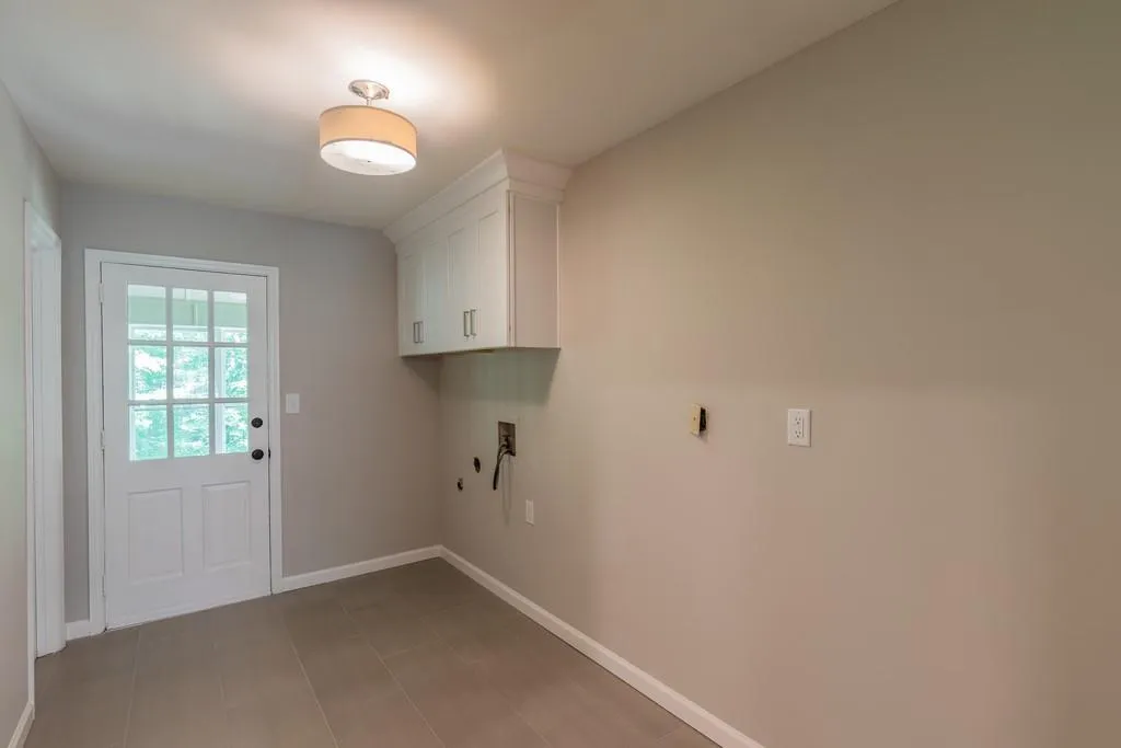 8930 Wedgeway, Sandy Springs, Georgia 30350, 4 Bedrooms Bedrooms, ,4 BathroomsBathrooms,Residential,Sold,8930 Wedgeway,6614268